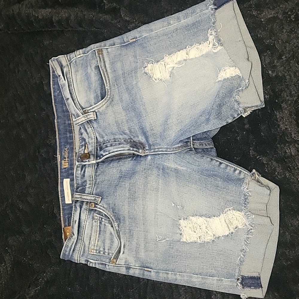 Kut from the Kloth Catherine boyfriend shorts